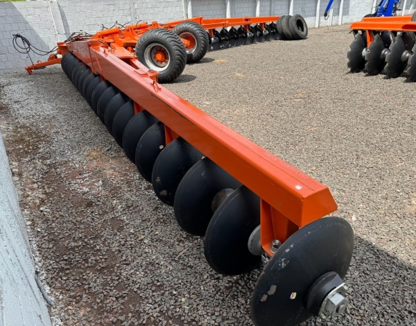 TERRACEADOR TC 40X28 CIVEMASA - BASE LARGA