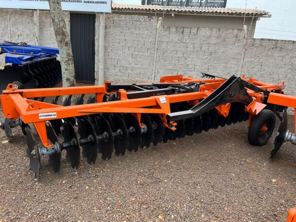 Grade Niveladora Niveladora 60 Discos 2024