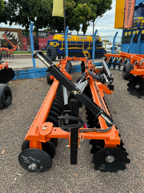 Grade Niveladora Niveladora 84 Discos 2024