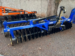 Grade Niveladora Niveladora 42 Discos 2024