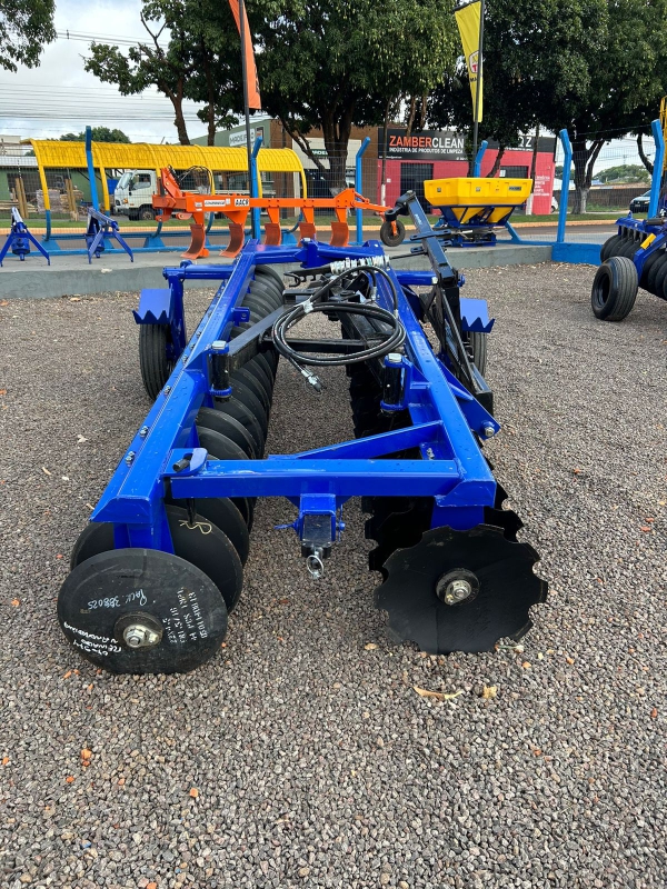 Grade Niveladora Niveladora 44 Discos 2024