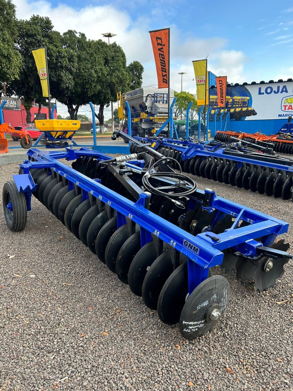 Grade Niveladora Niveladora 44 Discos 2024