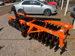 Grade Niveladora Niveladora 42 Discos 2024