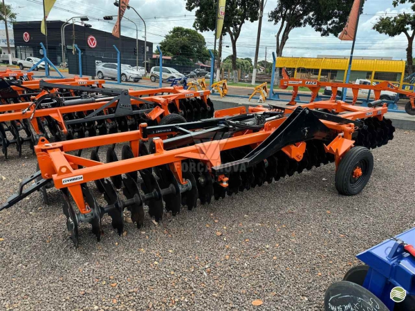 Grade Niveladora Niveladora 52 Discos 2024