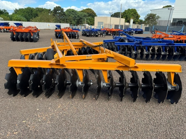 GRADE ARADORA INTERMEDIÁRIA 28X28 TATU - GRADE 28X28