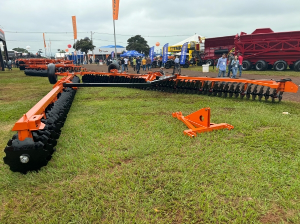 GRADE NIVELADORA 108X24 CIVEMASA - GRADE 108x24